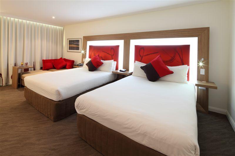 Novotel Sydney West Hq Rooty Hill Eksteriør billede