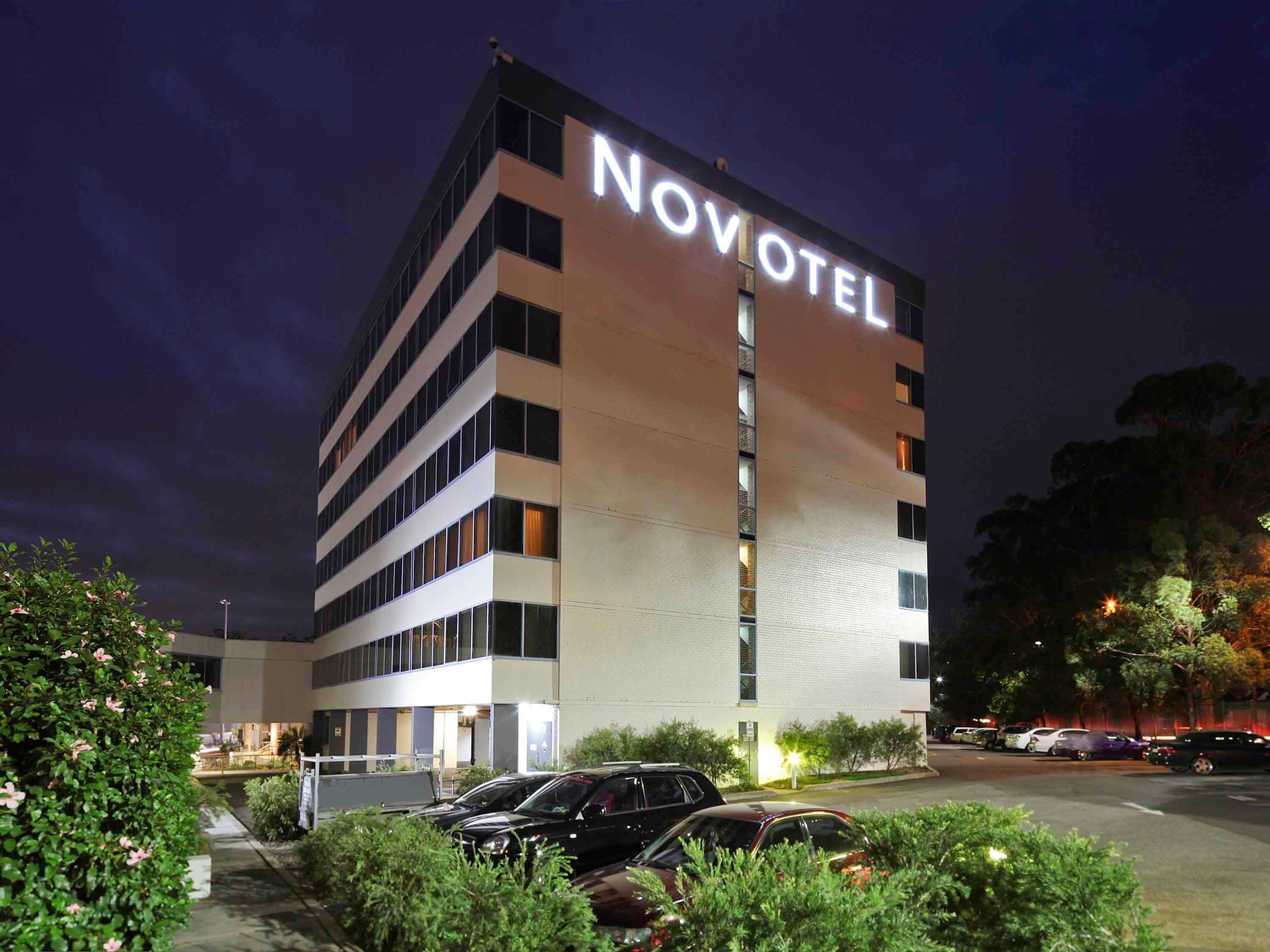 Novotel Sydney West Hq Rooty Hill Eksteriør billede