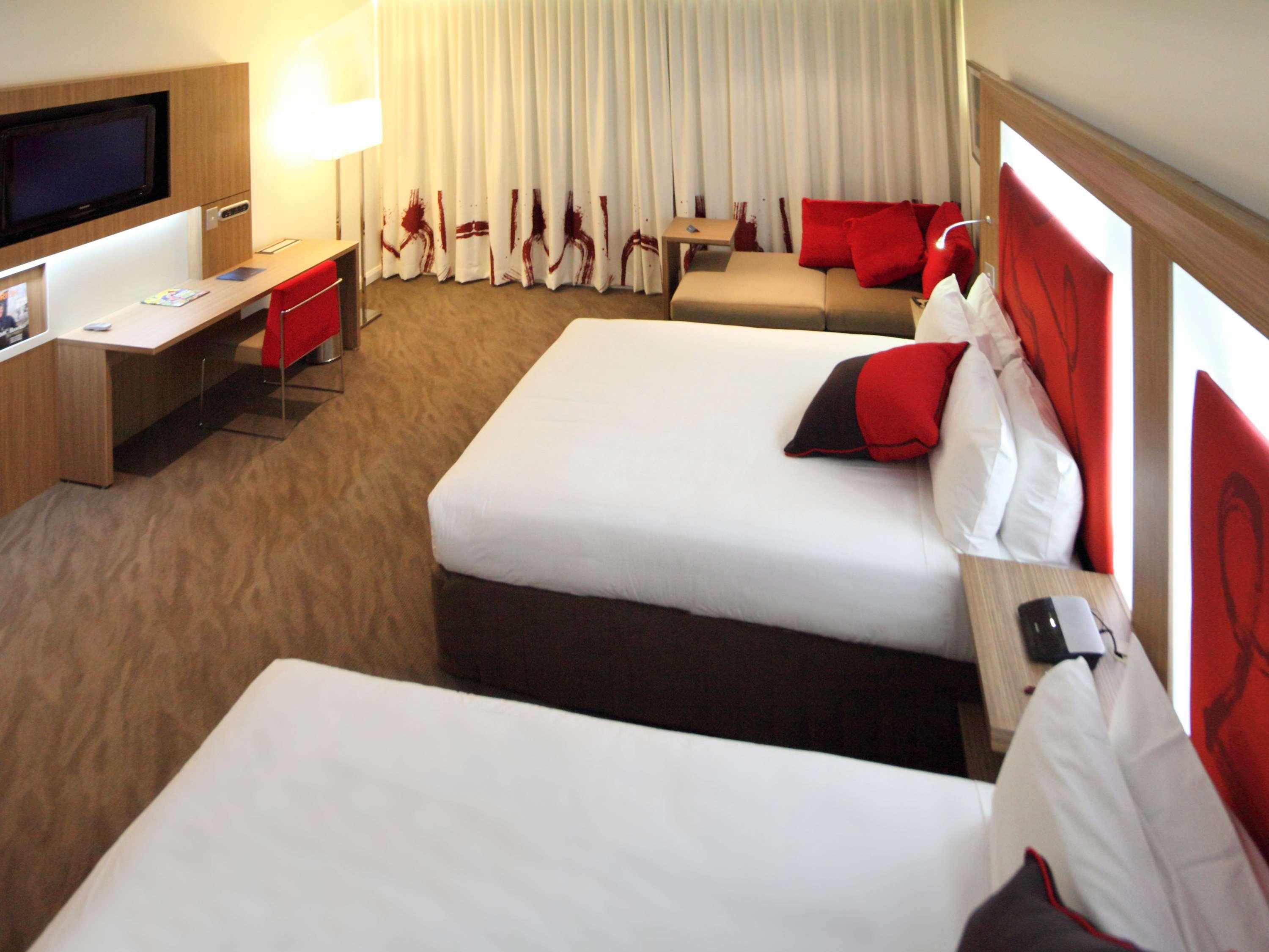 Novotel Sydney West Hq Rooty Hill Eksteriør billede