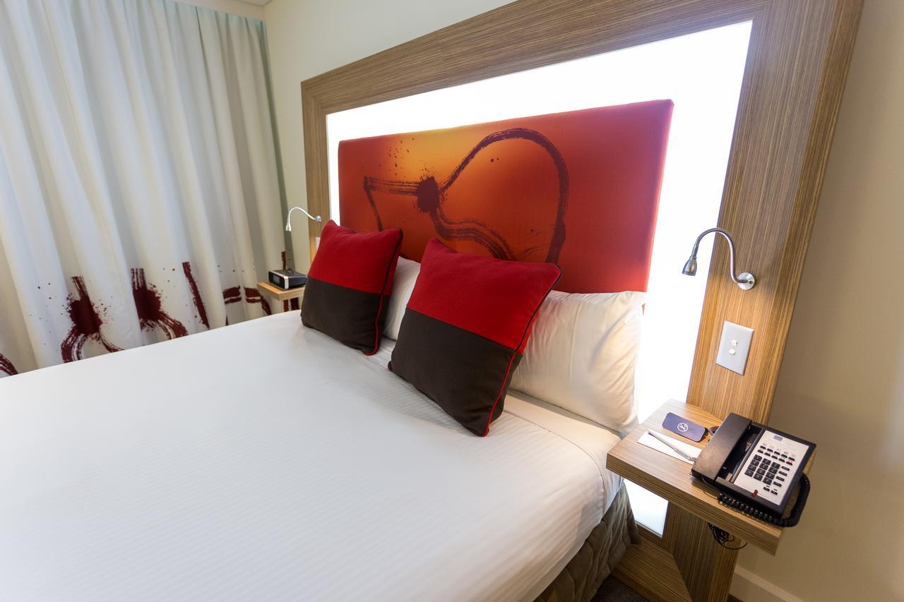 Novotel Sydney West Hq Rooty Hill Eksteriør billede