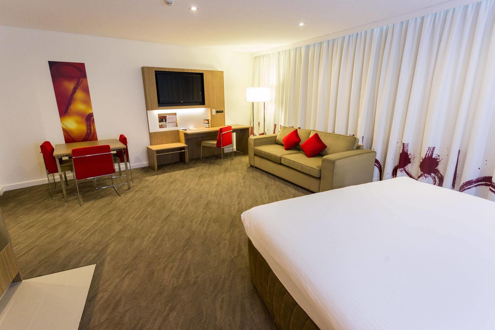 Novotel Sydney West Hq Rooty Hill Eksteriør billede