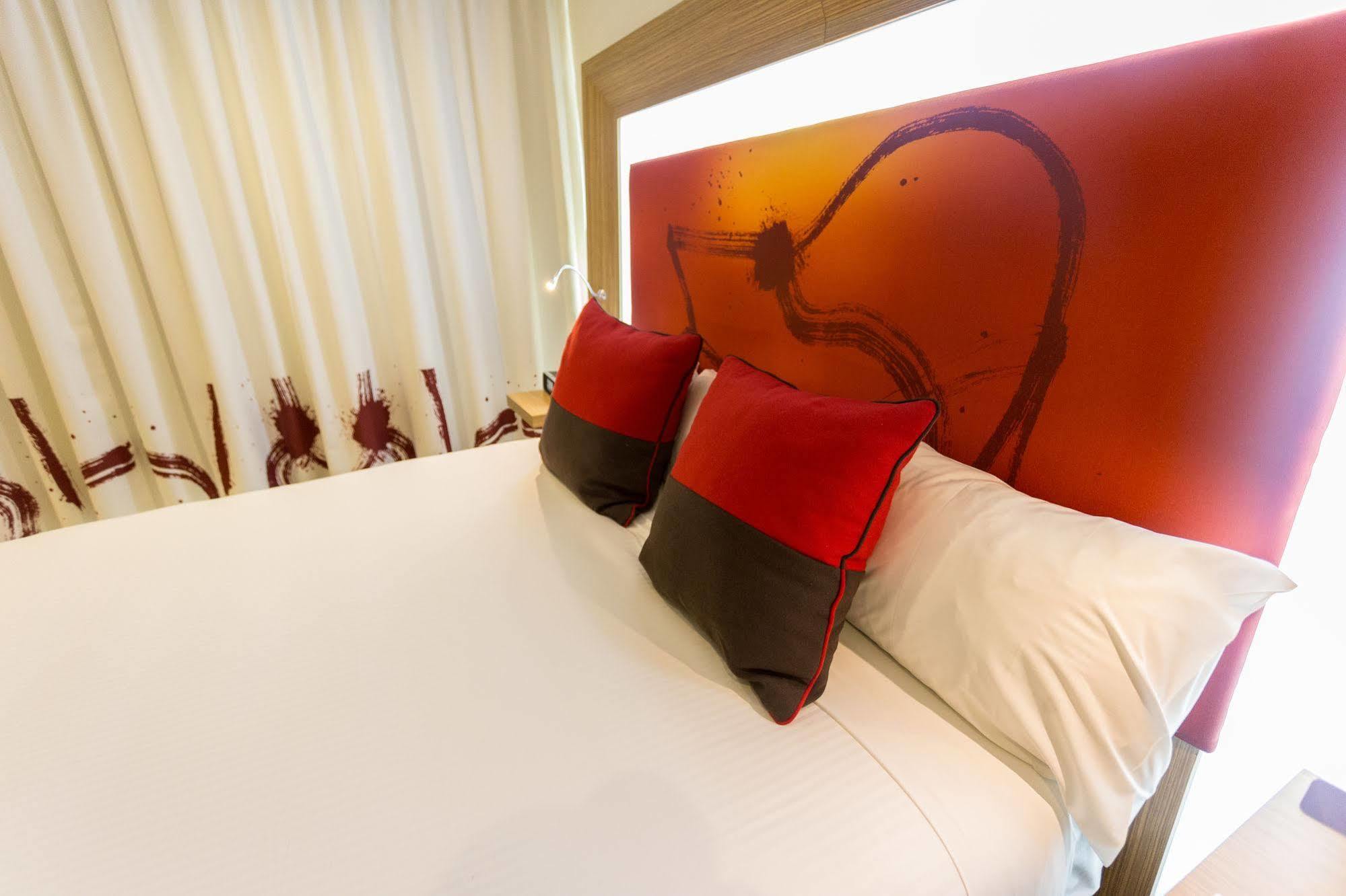 Novotel Sydney West Hq Rooty Hill Eksteriør billede