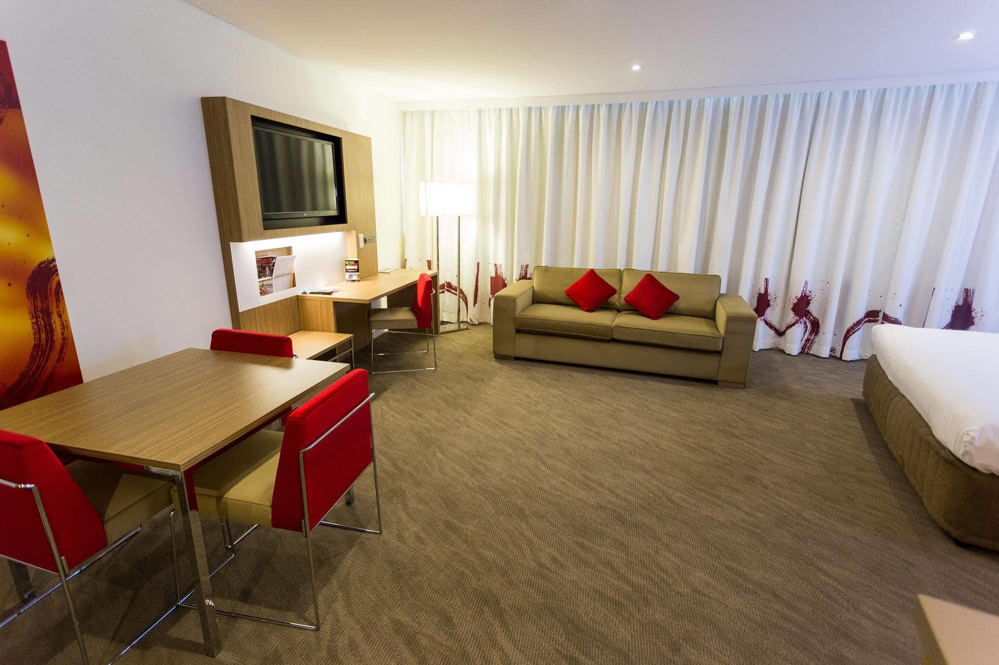 Novotel Sydney West Hq Rooty Hill Eksteriør billede